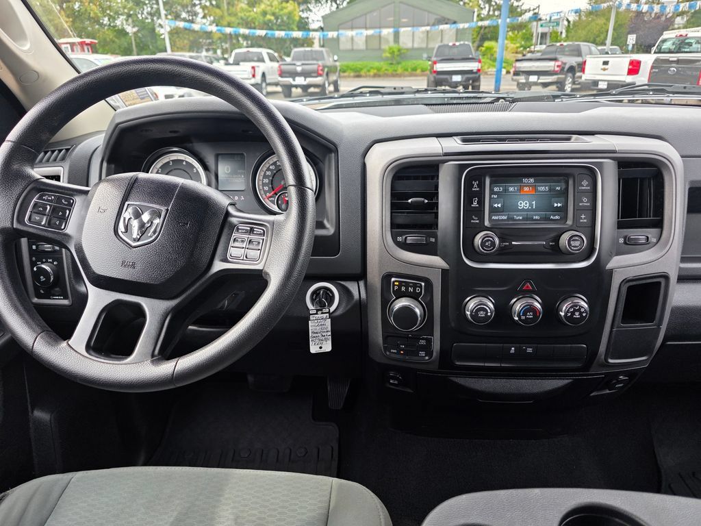Used 2017 RAM 1500 Express w/ Express Value Package AWD/4WD image 11