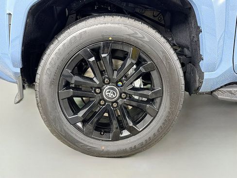 New 2026 Toyota 4Runner 4WD image 36