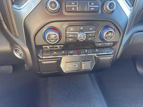 Used 2022 Chevrolet Silverado 1500 RST AWD/4WD image 22