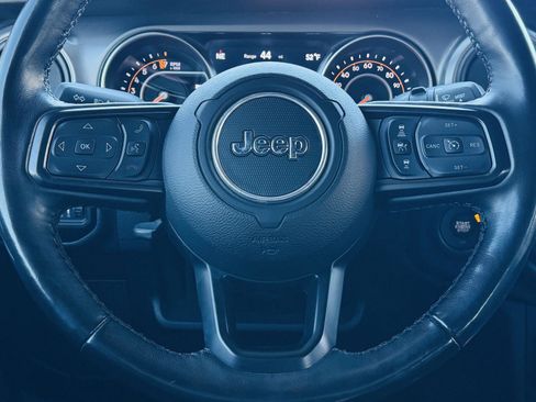 Used 2022 Jeep Wrangler Unlimited Sport image 19