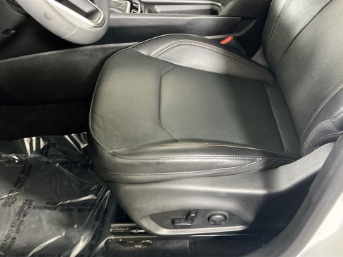 Used 2023 Jeep Compass Latitude w/ Sun and Sound Group AWD/4WD image 19