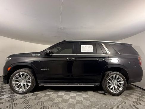 Used 2021 Chevrolet Tahoe High Country RWD image 2