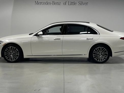 Used 2023 Mercedes-Benz S 500 4MATIC image 2