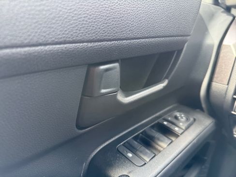 Used 2025 Toyota 4Runner TRD Off-Road image 24