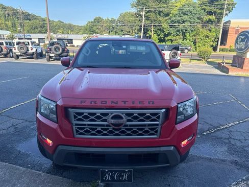 Used 2022 Nissan Frontier SV RWD image 1