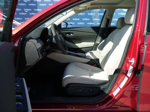 New 2025 Honda Accord SE image 16