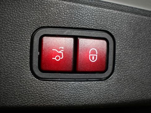 Used 2015 Mercedes-Benz E 250 E250 BLUETEC image 13