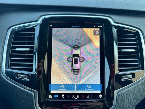 Used 2024 Volvo XC90 B6 Plus w/ Protection Package Premier image 31