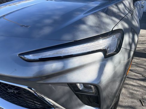 Used 2024 Buick Encore GX Sport Touring image 10