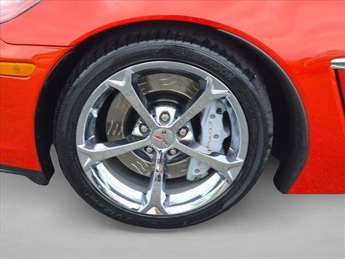 Used 2011 Chevrolet Corvette Grand Sport w/ Preferred Equipment Group RWD image 18