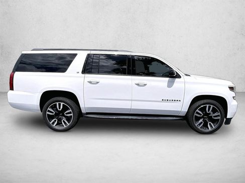 Used 2020 Chevrolet Suburban LT w/ RST Edition RWD image 5