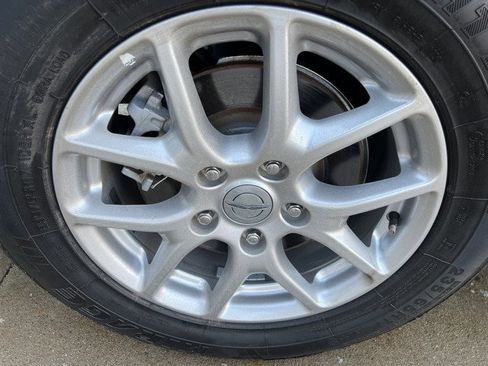 Certified 2024 Chrysler Pacifica Touring-L image 7