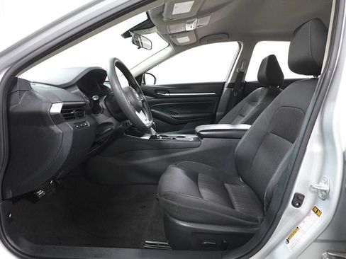 Used 2022 Nissan Altima 2.5 SV image 9