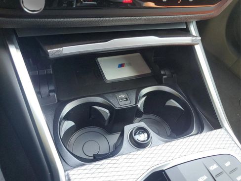 Used 2025 BMW 330i Sedan w/ M Sport Package image 28