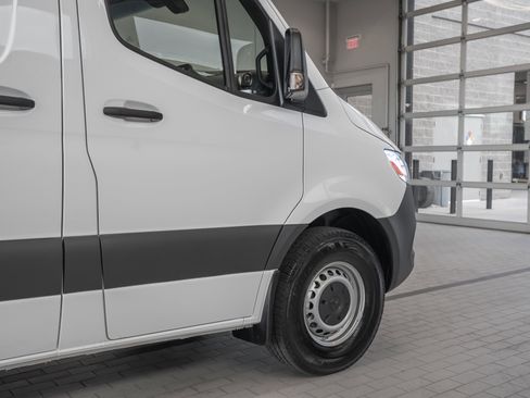 Used 2025 Mercedes-Benz Sprinter 2500 image 30