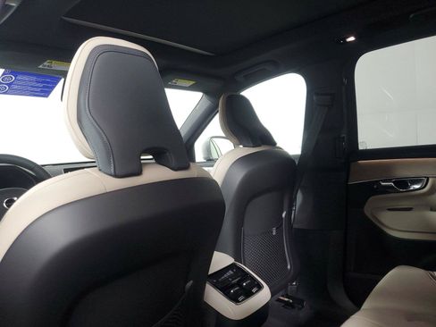 Certified 2026 Volvo XC90 B6 Plus w/ Protection Package Premier AWD/4WD image 14