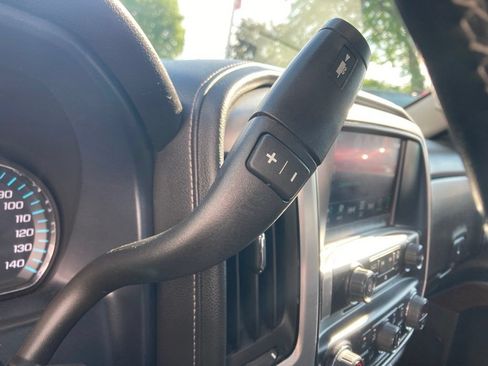 Used 2019 GMC Sierra 1500 SLE w/ SLE Value Package AWD/4WD image 28