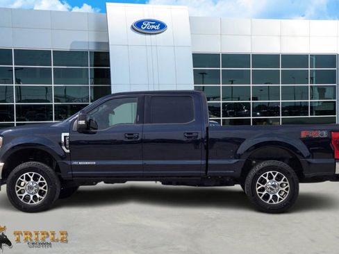 Certified 2022 Ford F250 Lariat w/ Lariat Ultimate Package AWD/4WD image 3
