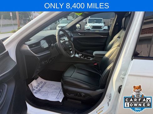 Used 2025 Jeep Grand Cherokee L Limited AWD/4WD image 6