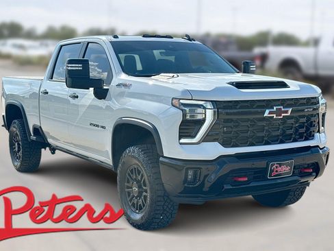 Used 2025 Chevrolet Silverado 2500 ZR2 w/ Technology Package AWD/4WD image 1