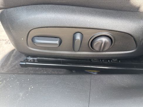 Used 2025 Chevrolet Malibu LT FWD image 10