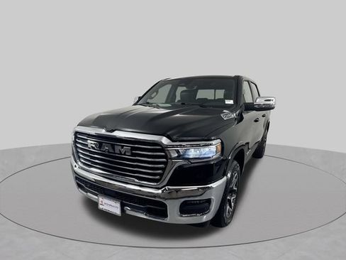 Used 2025 RAM 1500 Laramie AWD/4WD image 24