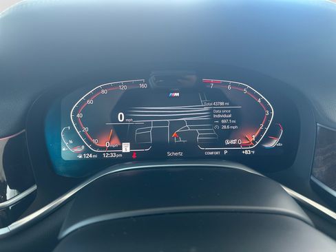 Used 2022 BMW 740i w/ M Sport Package RWD image 14