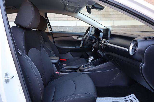 Used 2021 Kia Forte LXS FWD image 26