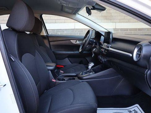 Used 2021 Kia Forte LXS FWD image 26