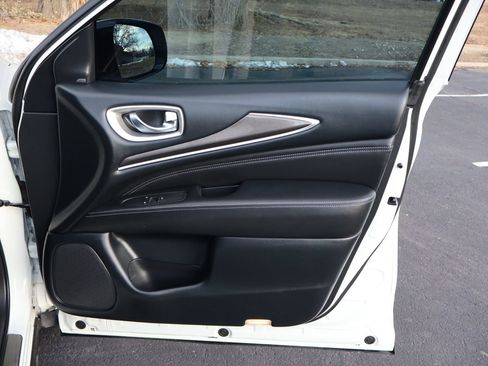 Used 2020 INFINITI QX60 Luxe w/ Essential Package image 28