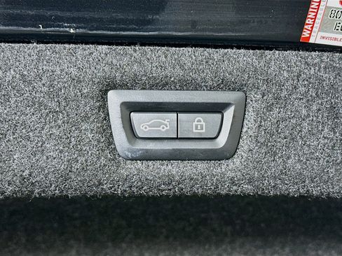Used 2023 BMW 530e w/ Executive Package RWD image 30