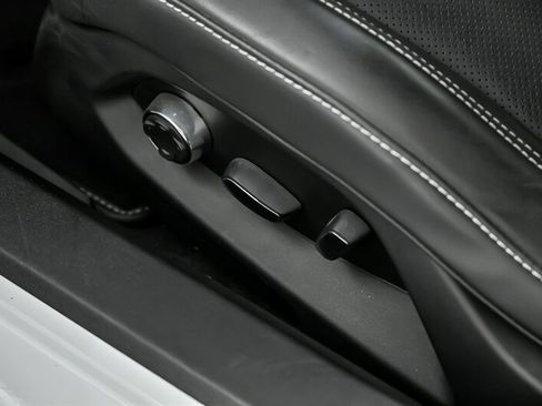 Used 2021 Chevrolet Corvette Stingray Preferred Cpe w/ Z51 Performance Package image 26