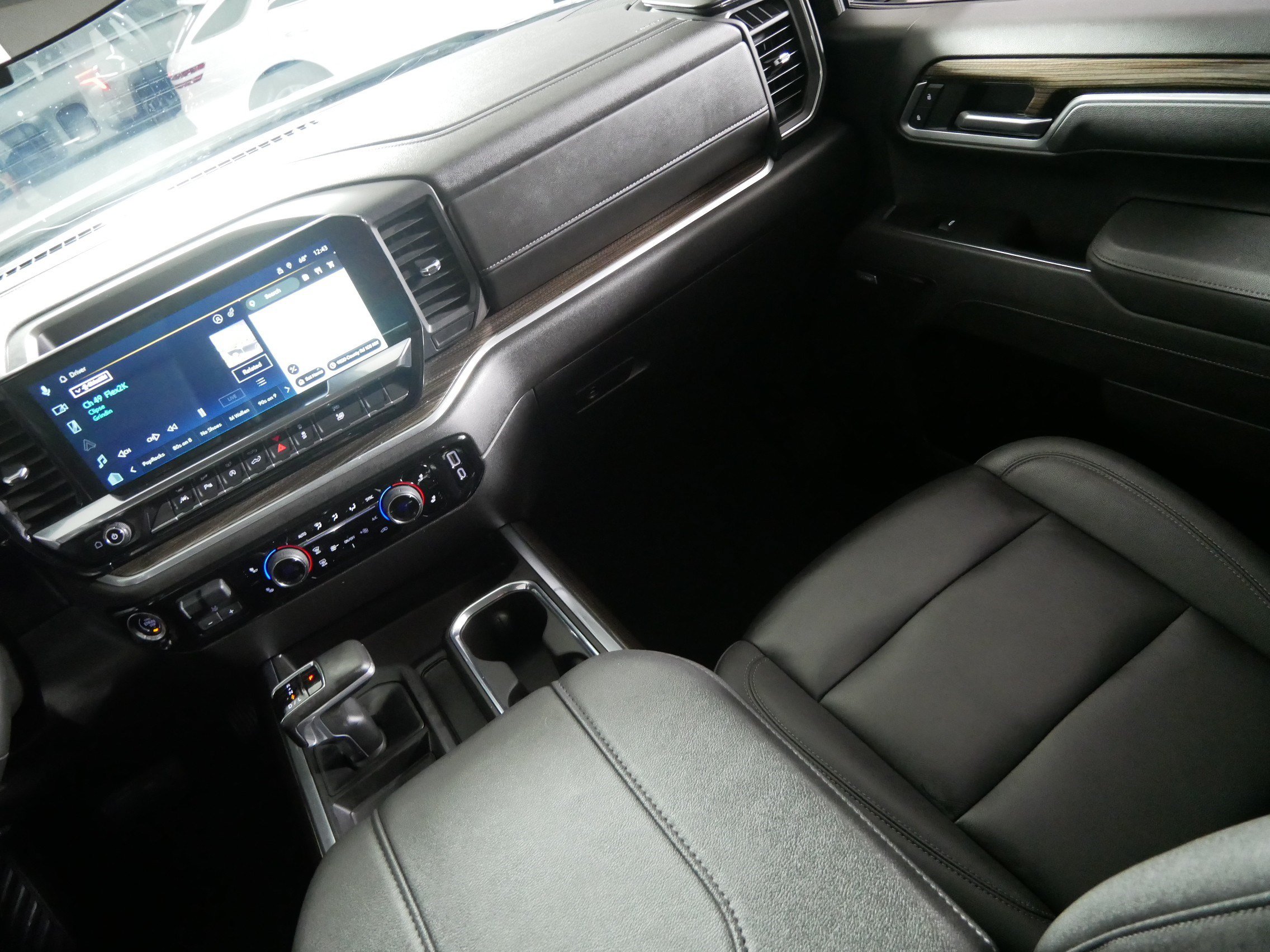 Used 2025 Chevrolet Silverado 1500 RST w/ RST All Star Premium Package AWD/4WD image 11