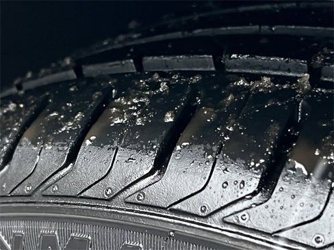 Used 2023 Chevrolet Malibu LT image 7