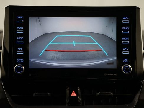 Used 2021 Toyota Corolla LE w/ LE Convenience Package image 18