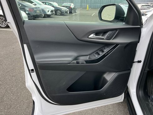 Used 2025 Chevrolet Equinox LT image 20