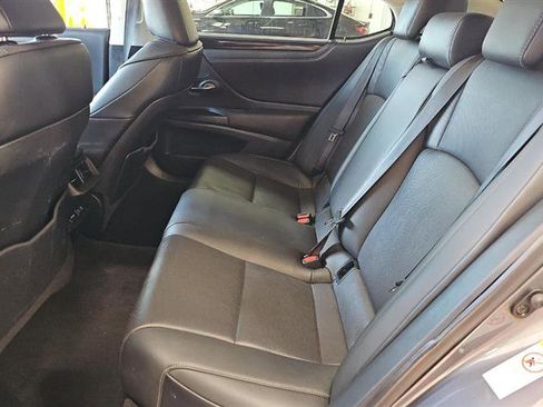 Used 2019 Lexus ES 350 w/ Premium Package image 10