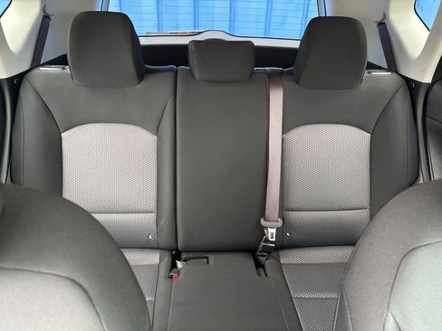 Used 2025 Kia Soul LX w/ LX Technology Package FWD image 36