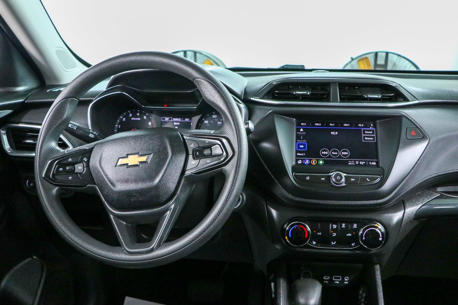 Used 2023 Chevrolet TrailBlazer LT FWD image 17