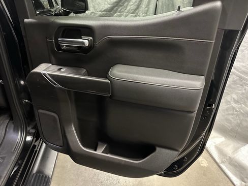 Used 2020 GMC Sierra 1500 AT4 w/ AT4 Premium Package image 9