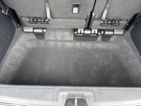 Used 2025 Honda Odyssey Elite image 9
