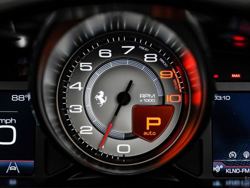 Used 2022 Ferrari 812 GTS RWD image 96