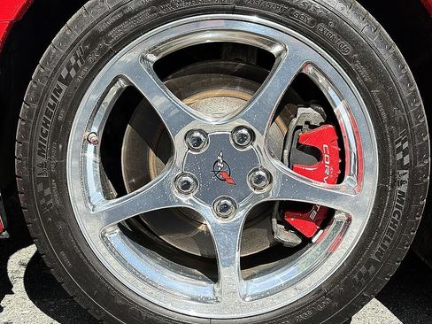 Used 2000 Chevrolet Corvette Convertible w/ Memory Pkg RWD image 8