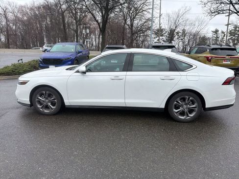 Used 2023 Honda Accord EX image 6