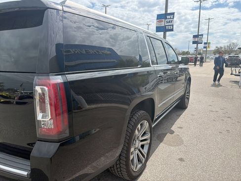 Used 2018 GMC Yukon XL Denali w/ Enhanced Security Package image 8