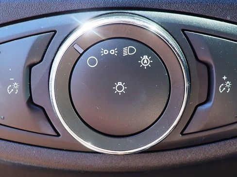 Used 2020 Ford Fusion SE image 41