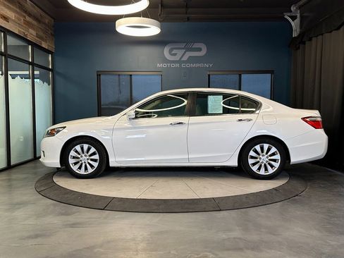 Used 2015 Honda Accord EX image 6