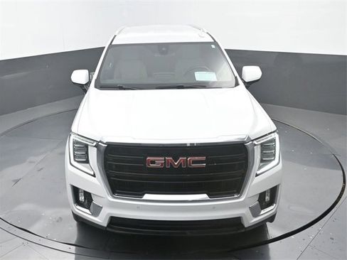 Used 2021 GMC Yukon SLE image 30