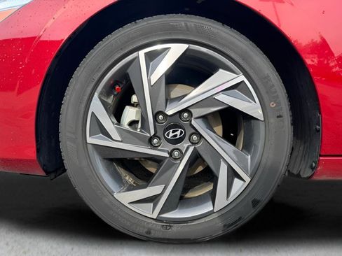Used 2024 Hyundai Elantra SEL w/ Convenience Package FWD image 13