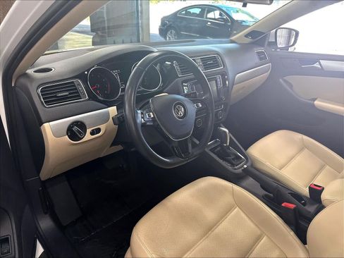 Used 2018 Volkswagen Jetta SEL FWD image 19
